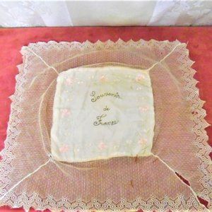 1800's silk and lace French hankie bx21x